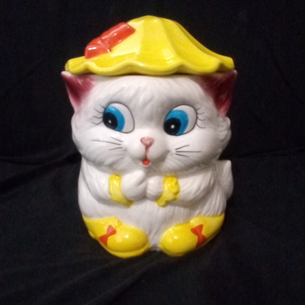 Yellow and White Cat Cookie Jar